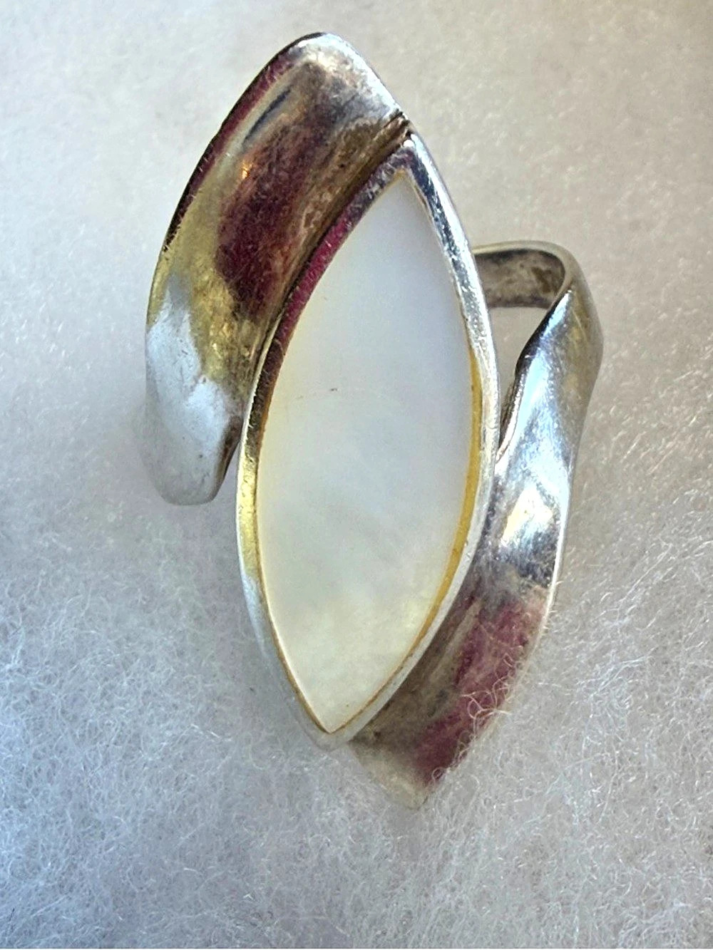 Sterling Silver Mother of Pearl Stone Ring-size 6.5